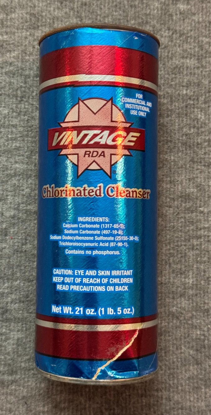 VINTAGE RDA Chlorinated Cleanser - Commercial Use - RARE - Flawed Bottle - 21 Oz